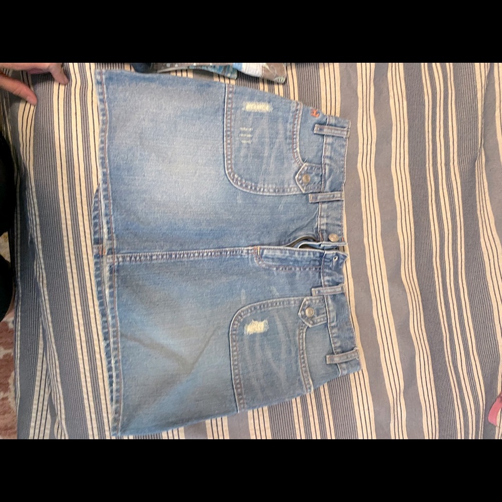 Of navy blue Jean skirt size 6